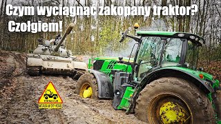 Czym wyciągnąć zakopany traktor Czołgiem [upl. by Lytton559]