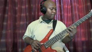 Don Omar y Lucenzo  Danza Kuduro Bass Cover [upl. by Akkina]