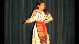 Roberta Enisor  Romanian folk music [upl. by Nevaed]