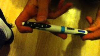 Penspinning  comment maitriser des acrobaties avec un stylo [upl. by Massimo831]