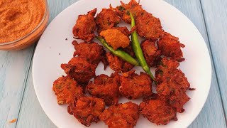 Kanda Bhaji with special Chatni🤤 streetfood shorts SonalisCrazyCravings [upl. by Anayhd]