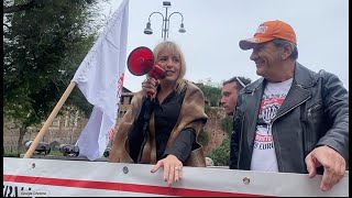 Silvia Sardone al comizio dei biker lombardi quot non molliamoquot [upl. by Isaacson]