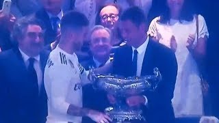 El gesto de admiración de Ramos a Maldini que se ha hecho viral  Real Madrid  Milan  2018 [upl. by Atrebor]