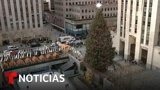 El árbol de Navidad de Rockefeller Center ilumina a Nueva York [upl. by Mungovan924]