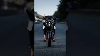 2025 KTM 990 Duke R [upl. by Jedidiah206]