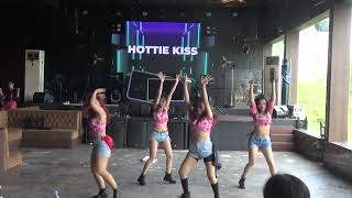 PERFOME DANCE BY HOTTIE KISS  EVENT LIGHT DANCE VOL 3  CAVIAR 27 10 24 [upl. by Fania331]