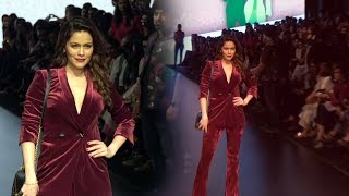 Waluscha De Sousa At Lakme Fashion Week 2018  LFW 2018 [upl. by Bender]