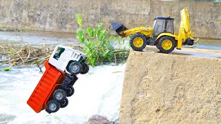 Scania Truck Mahindra Tipper Accident Biggest Waterfalls Pulling Out Eicher Tractor Jcb gadi  CSToy [upl. by Earleen]