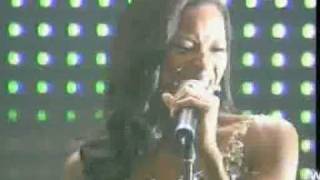 Jamelia  Something about you LIVE Los40Principales [upl. by Xaviera626]