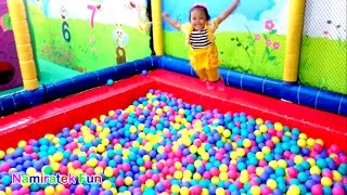 Mandi Bola Banyak Sekali amp Naik Odongodong Mobil Mainan Anak  Play Balls Pit Show amp Mini Merry [upl. by Nonnair3]