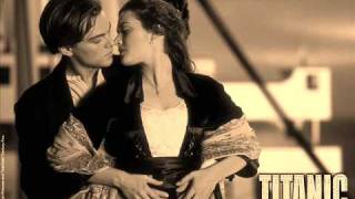 Titanic Canción en Español  Mi Corazón Continuara [upl. by Weaver380]