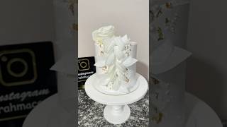 كيكة خطوبة بورق الويفر wafer paper cake explore اكسبلور ترند كيك waferpaper waferpaperflowers [upl. by Devitt]