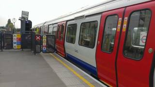 Exclusive  District line S7 Stock terminating at Parsons Green [upl. by Etnom]