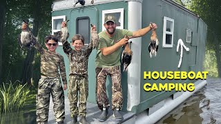 24 Hours on a Louisiana HOUSEBOAT Catch and Cook [upl. by Ylrahc]