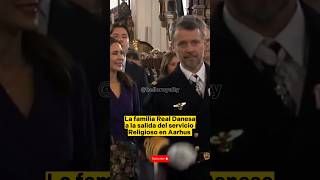 Rey Frederik X Reina Mary de Dinamarca y sus hijos a la salida de la Misa en Aarhus 🇩🇰 denmark [upl. by Hay]