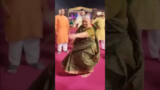 80 years old dadana play garba Navratri garba raas gujarati garba  navratrivibe  gujaratigarba [upl. by Tomkiel380]