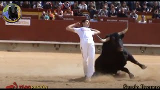 Concurso de Recortes con Toros CASTELLÓN quotLa Magdalenaquot 2013 [upl. by Ynffit448]