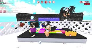 Roblox Party house tourPopular parties on Meepcity [upl. by Caputo]