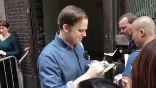 Michael C Hall signing autographs taking selfie with fans E1autographs [upl. by Cutlor]