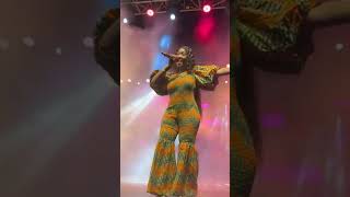 dior mbaye  en concert toujours au top 🌹💐 [upl. by Barimah]