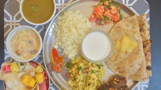 diwali lunch idea  holigeobbattupuran poli lunch Karnataka Special deepavali Obbattu Thali [upl. by Nellad]