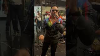 ESE LOCO SOY YO EN VIVO [upl. by Yssenhguahs282]