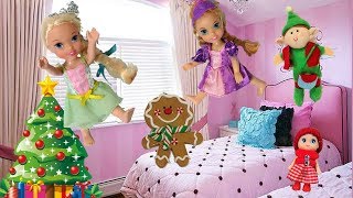 Anna and Elsa Toddlers Christmas Decorations Adventure🎄 Holiday Family Fun I Elsya Annya Dolls Toy [upl. by Teilo]