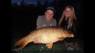 Karpervissen op een park water 2018  5 vissen met een kijker amp Dwfishingteam [upl. by Cassi463]