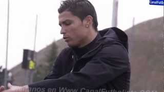 Training with Cristiano Ronaldo 2013 HD [upl. by Yessydo538]