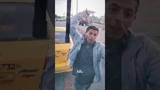 Taxista agrede el vehículo del sitp o tranmilenio Me encanta vivir en Bogota meme mundodelacalle [upl. by Nerral]