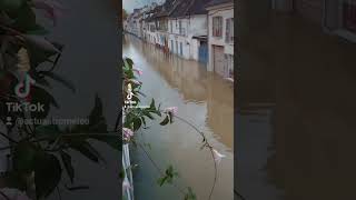 🌊 La crue du Grand Morin se poursuit en SeineetMarne 📅 date  27092024 [upl. by Farhi653]