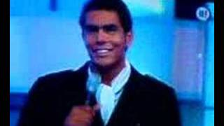 Oswaldo Sanchez canta quotA mi me gusta vivir de nochequot [upl. by Lantz]