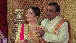 Lata Mangeshkar s rendition of Gayatri Mantra for newlyweds Isha Ambani and Anand Piramal [upl. by Deppy817]