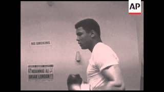 CAN815 ALI IN TRAINING BEFORE LONDON FIGHT [upl. by Nnaed]