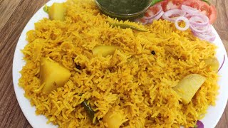 Yellow Aloo Tahari Recipe  Easy amp Quick One Pot Rice recipe  Aloo Tahari [upl. by Aihsekan995]