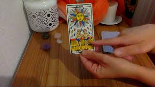 Comment commencer le TAROT DIVINATOIRE avec les 22 cartes majeurs [upl. by Almap31]