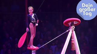 Balanceakt im Circus Roncalli  Romy als Zirkusartistin  Dein großer Tag  SWR Plus [upl. by Oderfigis]