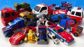 Autobots VS Decepticons en la autopista  Transformers Tobot Optimus Prime and VENOM Potholes Toys [upl. by Sinai]