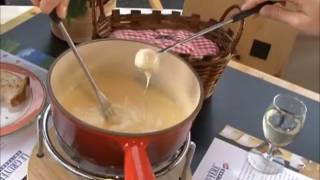 Rezept für Käsefondue [upl. by Nnyliram]