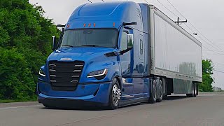 NextGen Freightliner Cascadia Truck 2025 Is the Rival of the Volvo VNL [upl. by Luar]