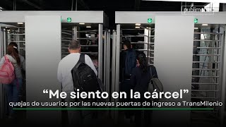 quotParece una cárcelquot nuevas puertas de ingreso a TransMilenio han generado quejas de los usuarios [upl. by Alemak]