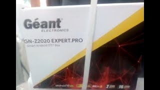 GEANT GN Z2020 EXPERT PRO فتح علبة هذا الجهاز و قراءة من معظم خصائصه جهاز بدون مذخل السات يعمل بالنت [upl. by Alene]