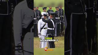 Este Militar Hizo Un Gran Acto de Respeto Por su Compañero [upl. by Sue]