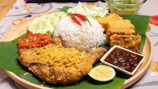 Nasi Ayam Penyet Sedap Tak Sabar Tunggu Azan [upl. by Ransome]