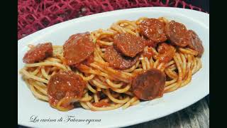 Spaghetti con sugo al salame [upl. by Airehc52]