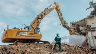 Erdbau Tiefbau Rückbau und Recycling mit eigenem Kieswerk  Geser GmbH Mintraching [upl. by Lara]