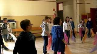 Danza Machar con foulard  Classe 5A IC Vedelago TV [upl. by Haveman246]