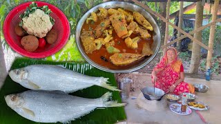 আলু ফুলকপি দিয়ে ফেশা মাছের ঝোল  aloo fulkopi diye fesa macher jhol recipe in bengali  fish curry [upl. by Halian432]