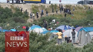 Calais Migrants Whats it like in the quotJunglequot 360 video BBC News [upl. by Kyl]