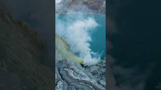 World’s Deadliest Acid Lake 🌋💀 Kawah Ijen 🌋💀  Duniya ki Sabse Khatarnaak Acid Lake  shorts [upl. by Einitsed91]